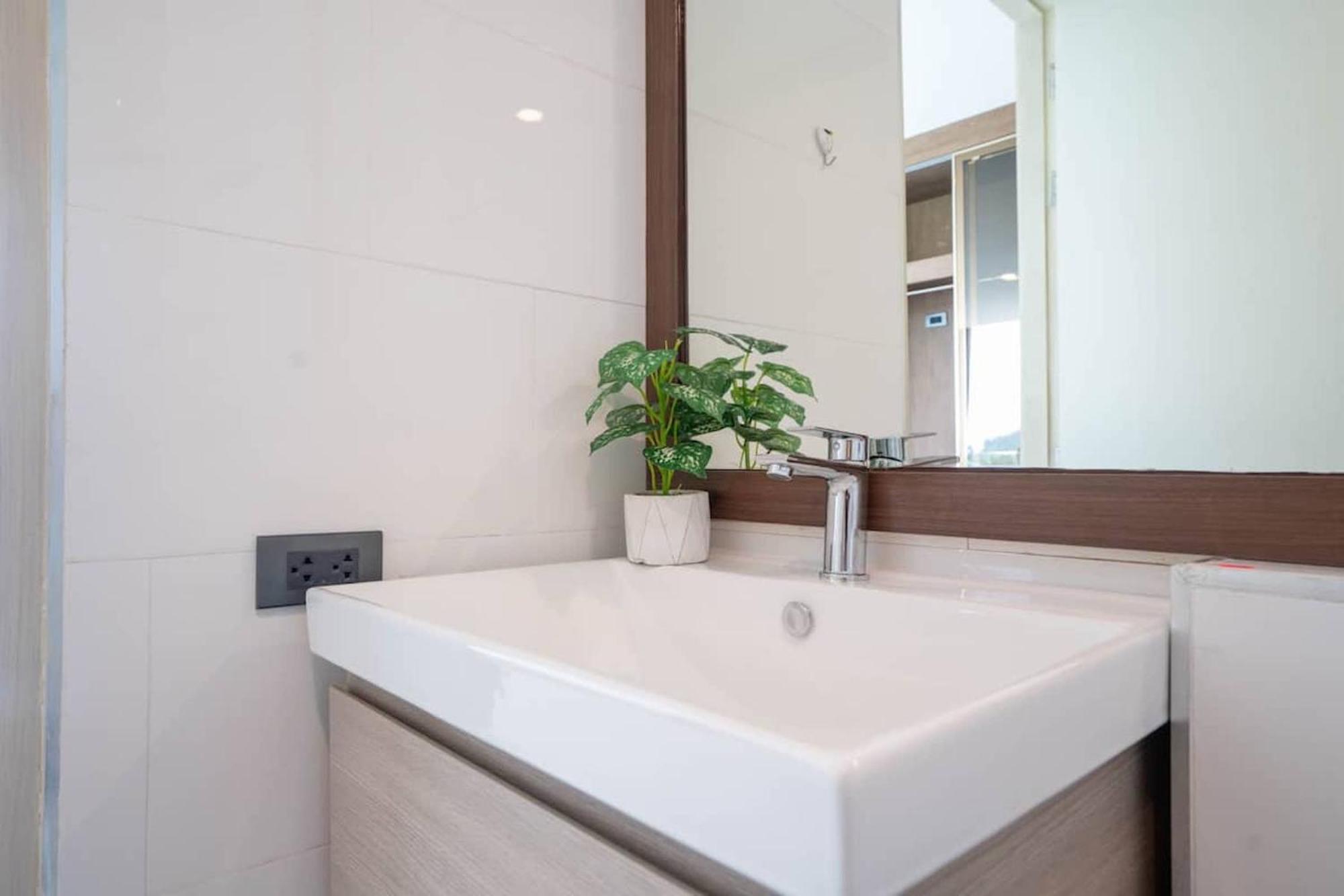 Beach, Relax & Fun! Vv 2br C201 Just 5 Min Drive From Nightlife